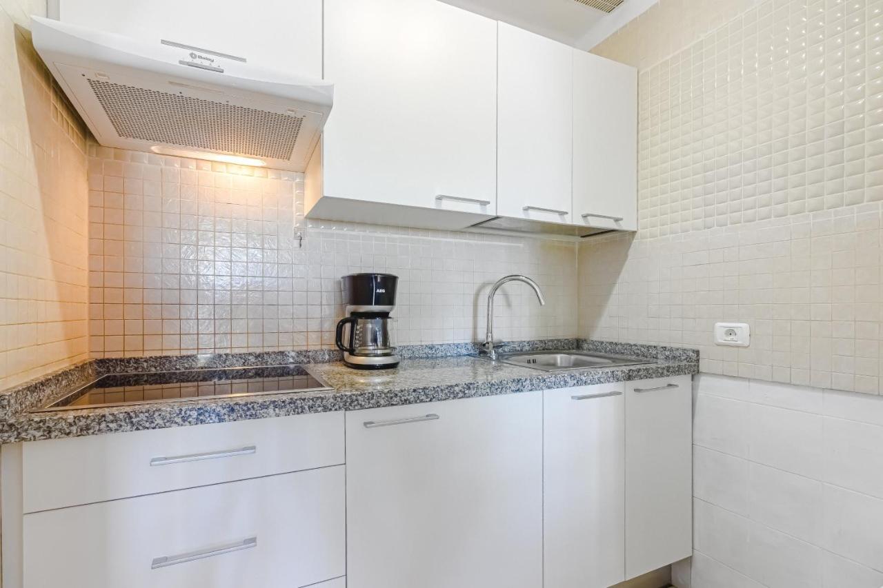 Fantastic Large Studio In Front Of Beach Heated Pool Wifi Arona  Ngoại thất bức ảnh